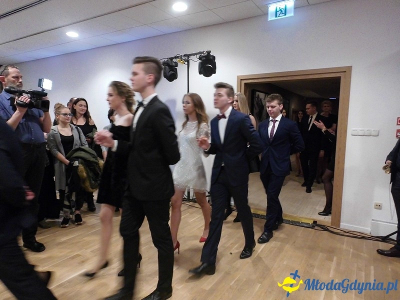 Studniówka II LO im. Adama Mickiewicza w Gdyni ( II )