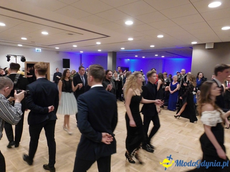 Studniówka II LO im. Adama Mickiewicza w Gdyni ( II )