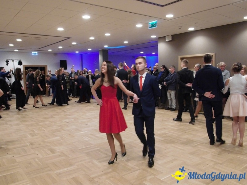 Studniówka II LO im. Adama Mickiewicza w Gdyni ( II )