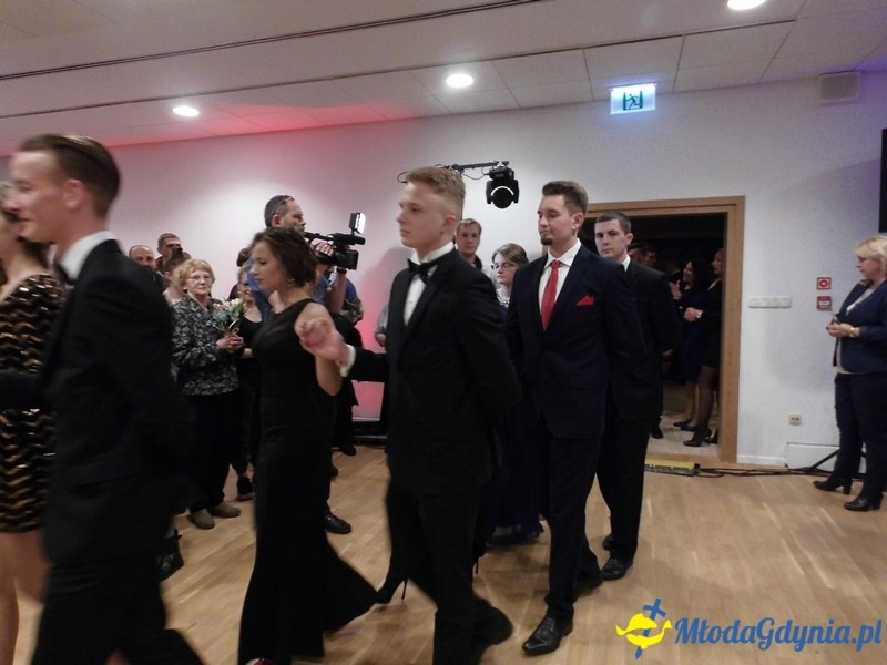 Studniówka II LO im. Adama Mickiewicza w Gdyni ( II )