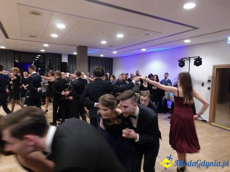 Studniówka II LO im. Adama Mickiewicza w Gdyni ( II )