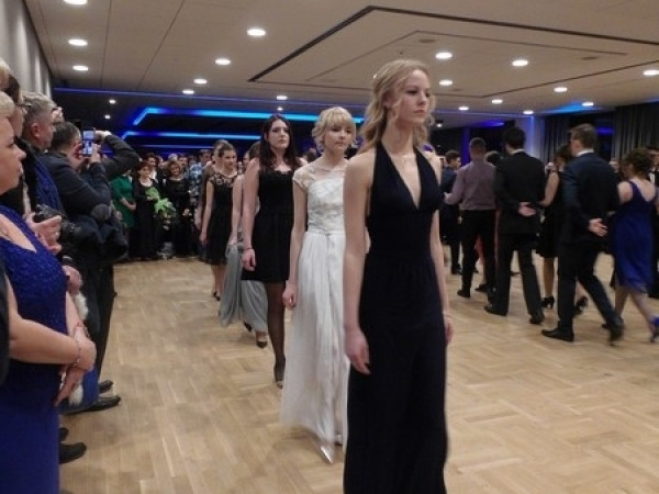 Studniówka II LO im. Adama Mickiewicza w Gdyni ( II )