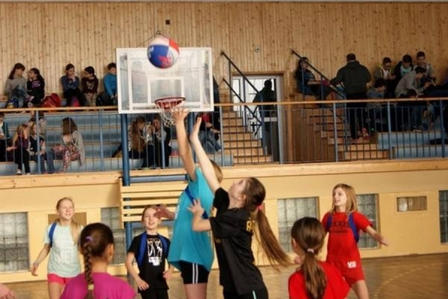 Wizyta Basket Investment w ZS nr 14 Gdynia Dąbrowa