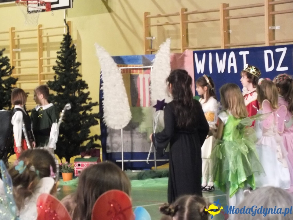 DZIEŃ BABCI I DZIADKA w SP w Pogórzu