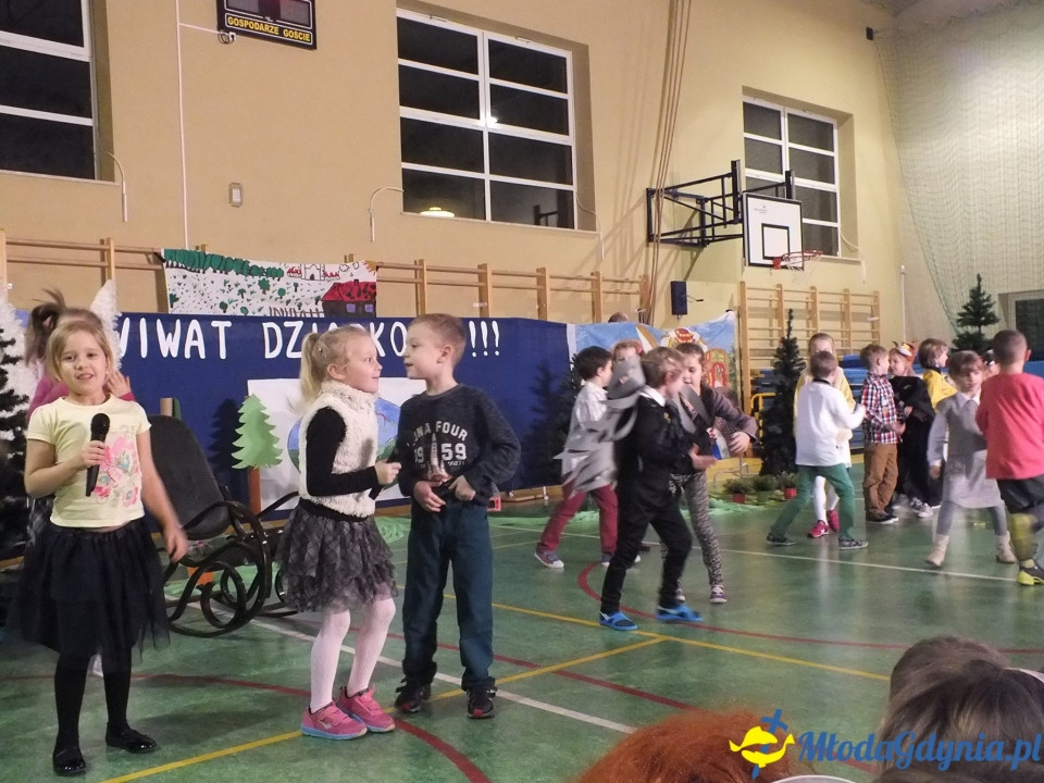 DZIEŃ BABCI I DZIADKA w SP w Pogórzu