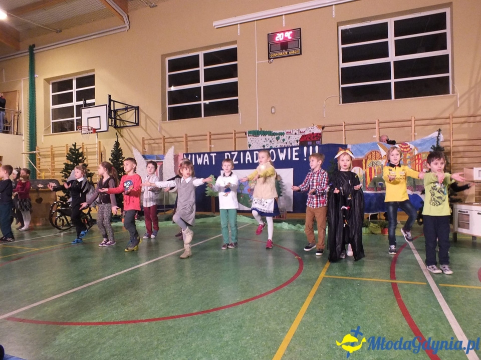 DZIEŃ BABCI I DZIADKA w SP w Pogórzu