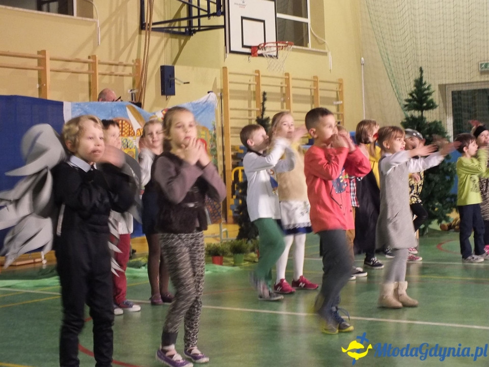 DZIEŃ BABCI I DZIADKA w SP w Pogórzu