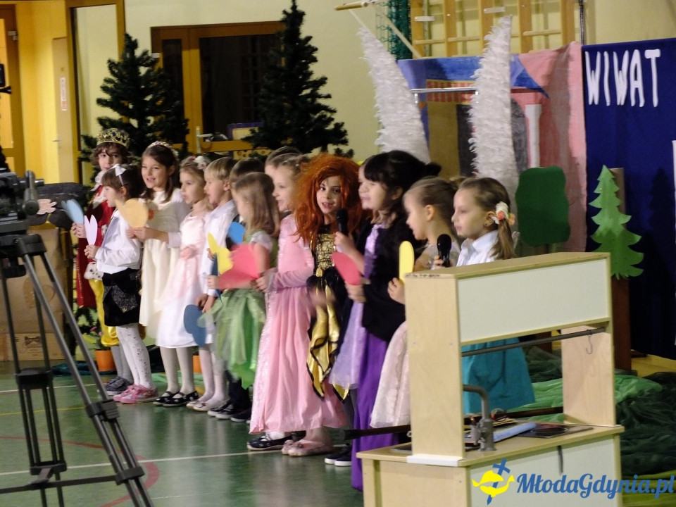 DZIEŃ BABCI I DZIADKA w SP w Pogórzu