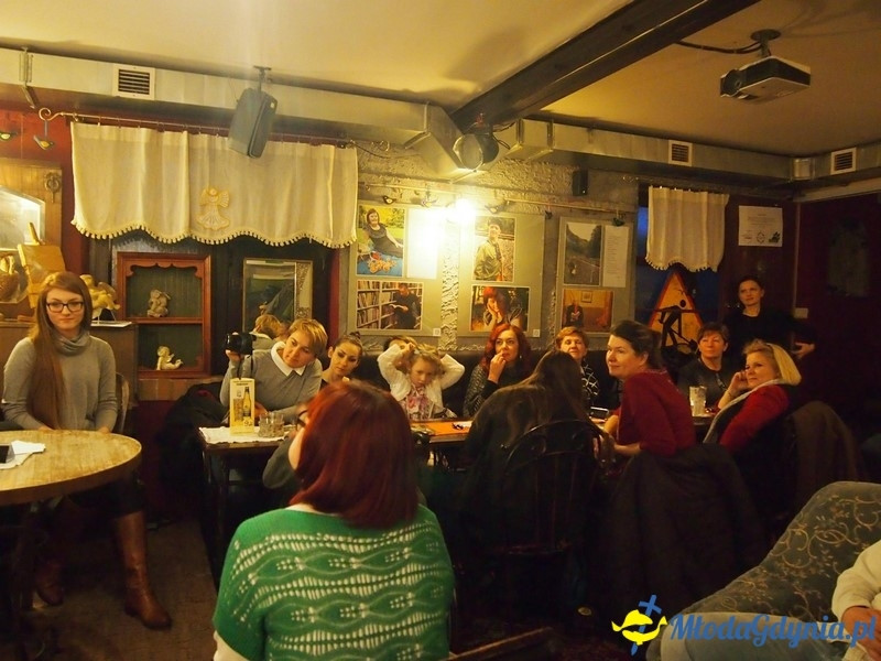 Kawaleria Dam - pierwsza wystawa w Caffe Anioł