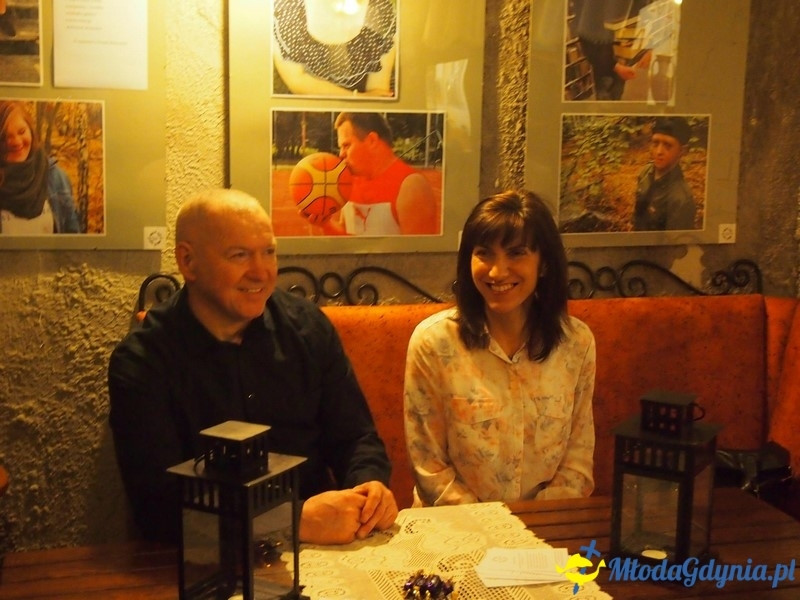 Kawaleria Dam - pierwsza wystawa w Caffe Anioł