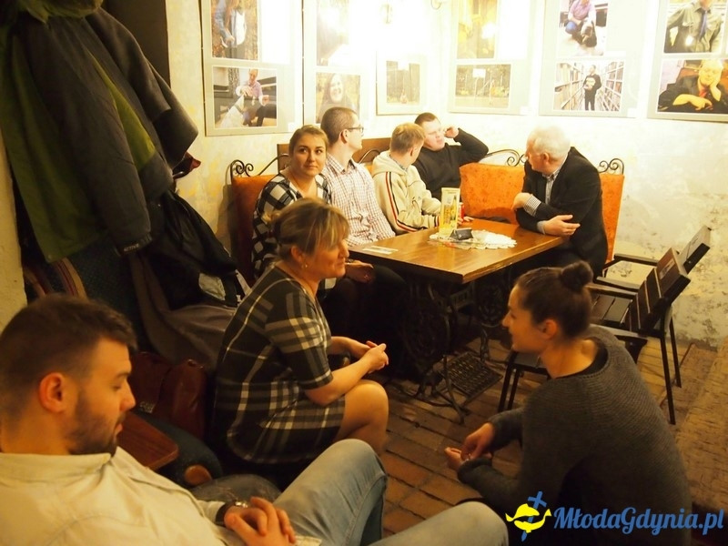 Kawaleria Dam - pierwsza wystawa w Caffe Anioł