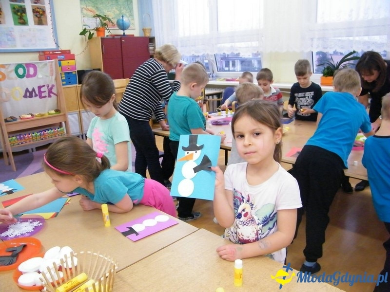 ZS 11 -  dzieci z Przedszkola nr 49 na przedstawieniu