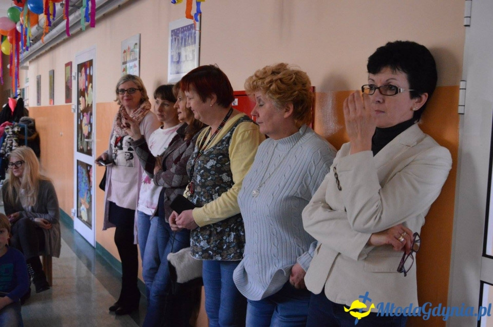 Teatr Kukiełek na Dąbrowie - Zespół Wczesnej Edukacji nr 1 w Gdyni