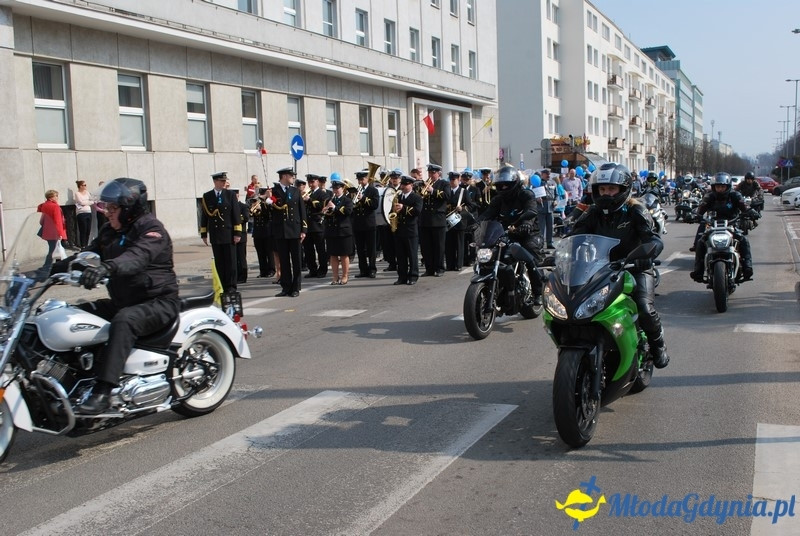 Autyzm - zdarza się - przemarsz w Gdyni 02.04.2017