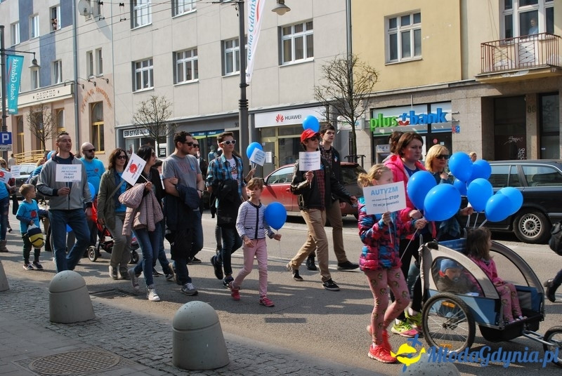 Autyzm - zdarza się - przemarsz w Gdyni 02.04.2017