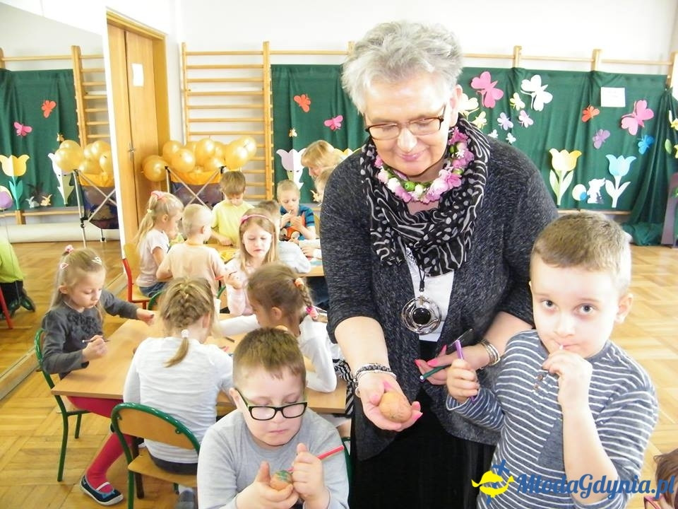 Przedszkole 47 w ZS 11 - Wokół nas wiosna, piękna i radosna