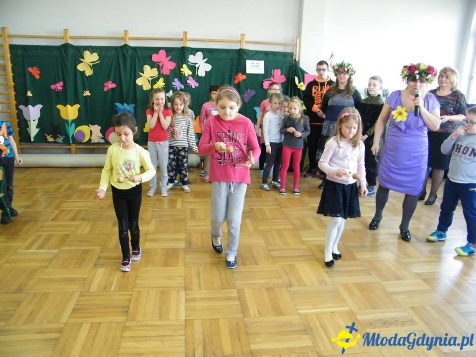 Przedszkole 47 w ZS 11 - Wokół nas wiosna, piękna i radosna