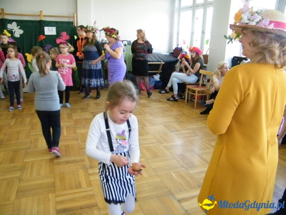 Przedszkole 47 w ZS 11 - Wokół nas wiosna, piękna i radosna