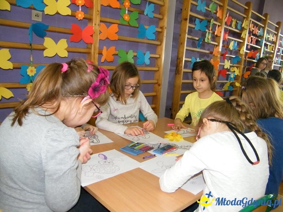 Przedszkole 47 w ZS 11 - Wokół nas wiosna, piękna i radosna