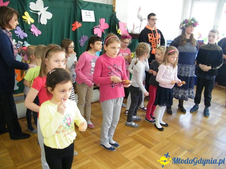 Przedszkole 47 w ZS 11 - Wokół nas wiosna, piękna i radosna