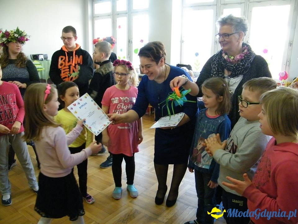 Przedszkole 47 w ZS 11 - Wokół nas wiosna, piękna i radosna