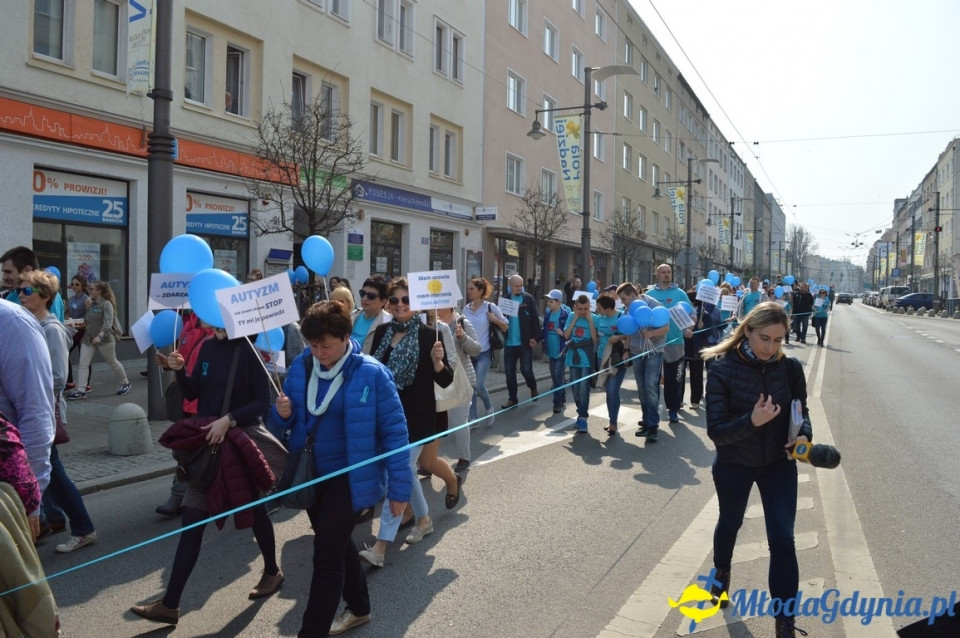 Autyzm - zdarza się - przemarsz w Gdyni 02.04.2017 ( II )