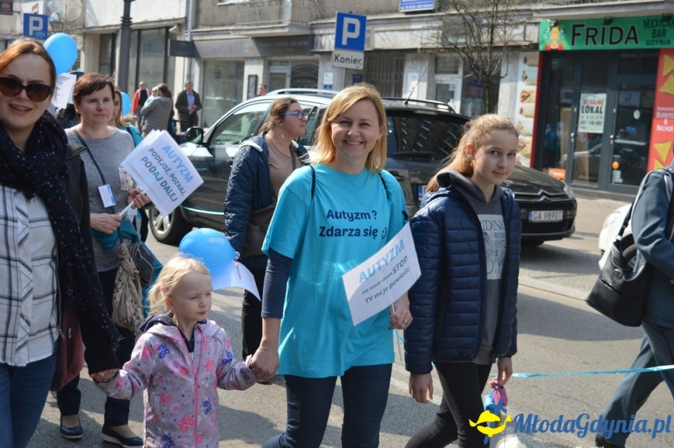 Autyzm - zdarza się - przemarsz w Gdyni 02.04.2017 ( II )