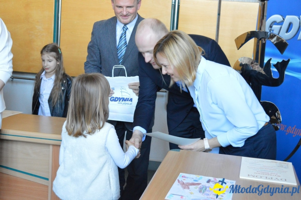 Uroczyste rozdanie nagród w konkursie ?Gdynia oczami jej najmłodszych mieszkańców?