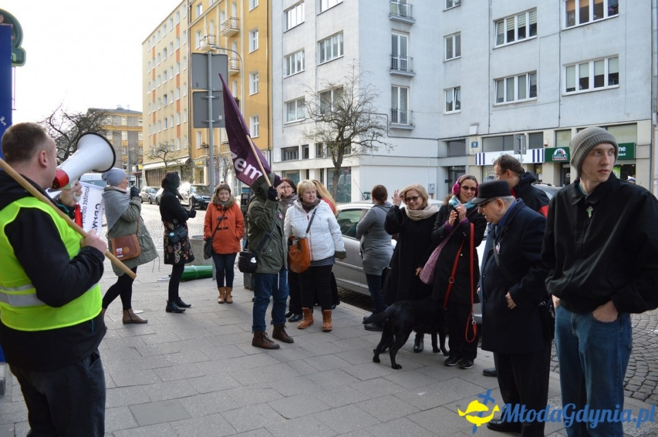 Protest przed siedzibą PiS