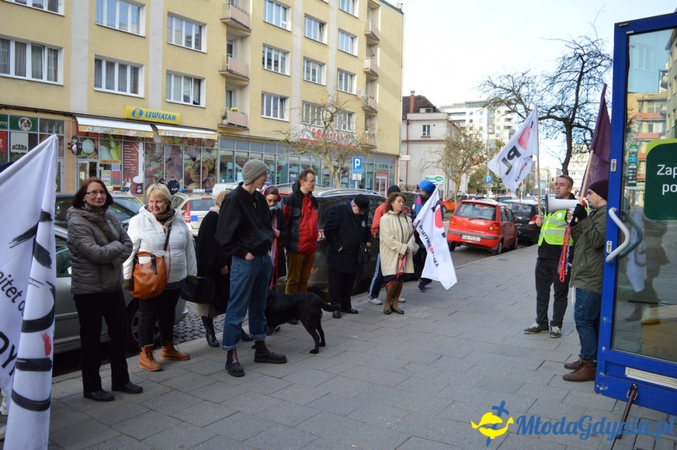 Protest przed siedzibą PiS
