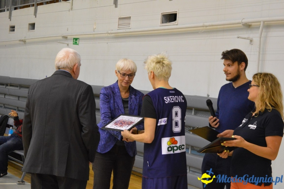 Basket Gdynia vs klub kibica