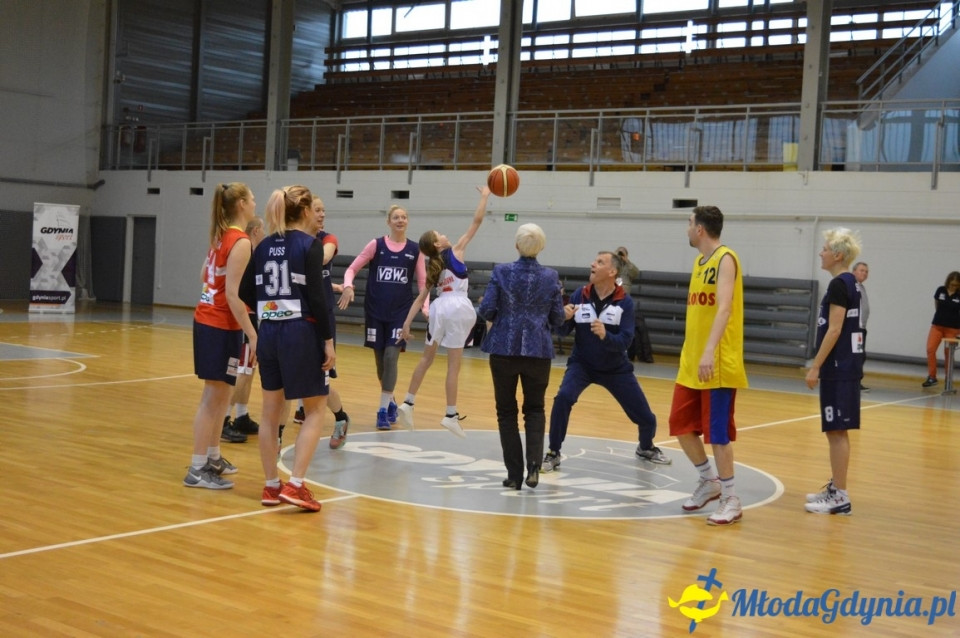 Basket Gdynia vs klub kibica