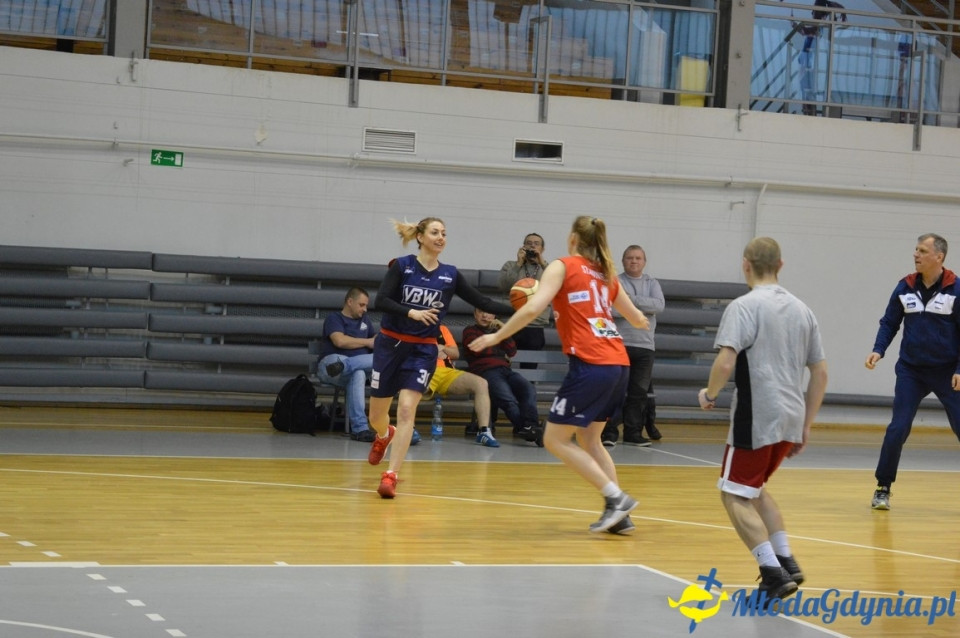 Basket Gdynia vs klub kibica