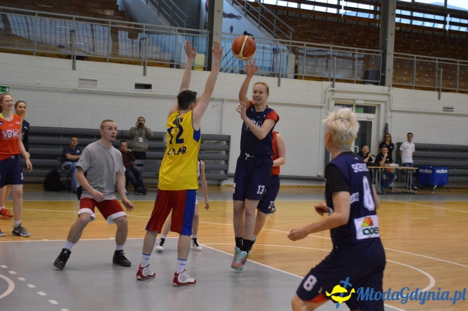 Basket Gdynia vs klub kibica
