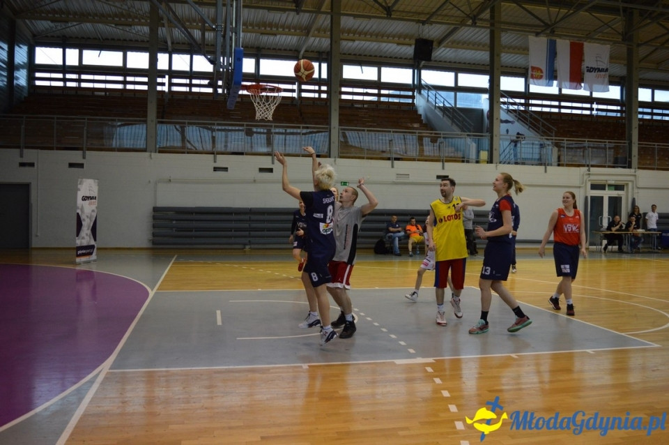 Basket Gdynia vs klub kibica