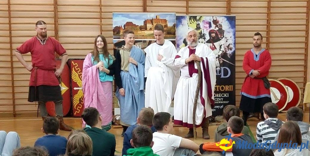 G 10 - Spotkanie z Bractwem z zamku w Gniewie - wesoło i ciekawie