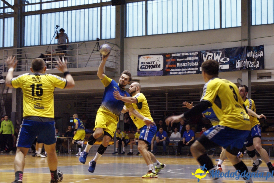 Spójnia Gdynia- MKS Mazur Sierpiec- 08.04.17