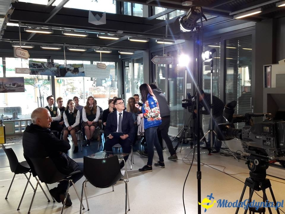 ZSJ - Szymon Stemski z Gimnazjum oraz Marta Raszczyk z Liceum w TVP Gdańsk