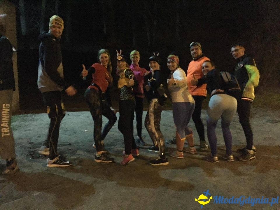 Biegowi Wariaci - Nocna Chylońska  6 IV 2017