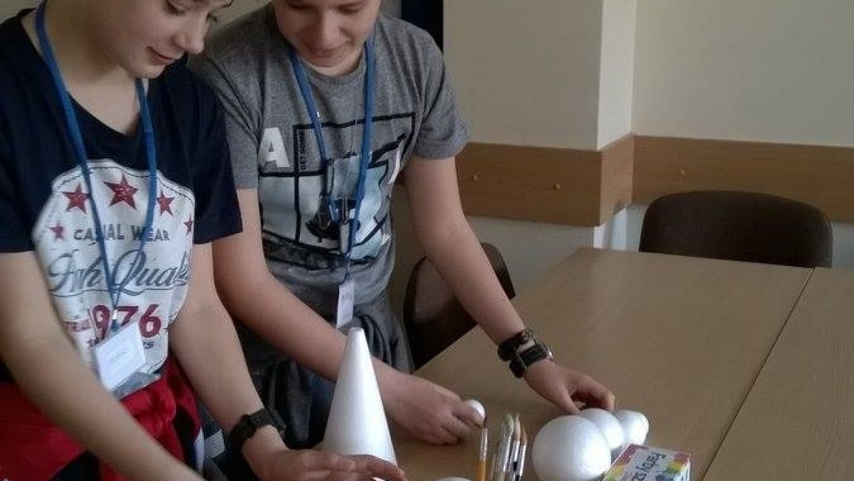 Wiosenne niebo nad Gdynią.Trzecie spotkanie UMO AMW grupa starsza