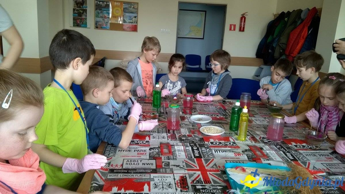 UMO AMW - Grupa młodsza - zajęcia 4 - Oczyszczamy świat ze śmieci