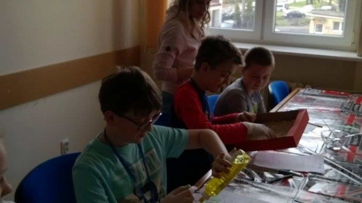 UMO AMW - zajęcia 4 - grupa starsza - Zanieczyszczenia i mikroplastiki