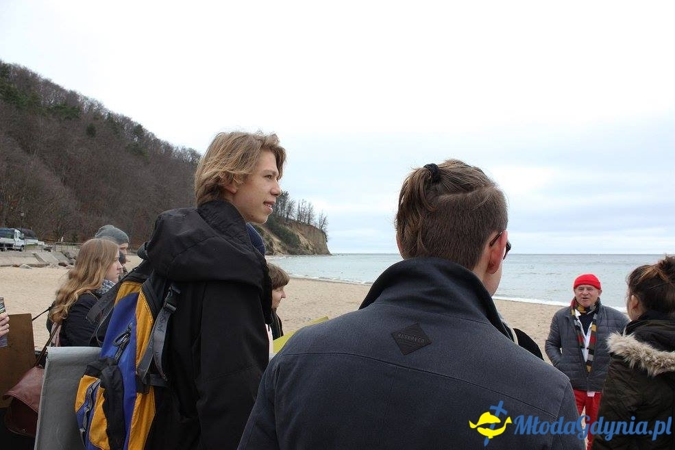 Plener z prof. Piotrem C. Kowalskim 6-7.04.17 - Malowanie morza z poziomu morza