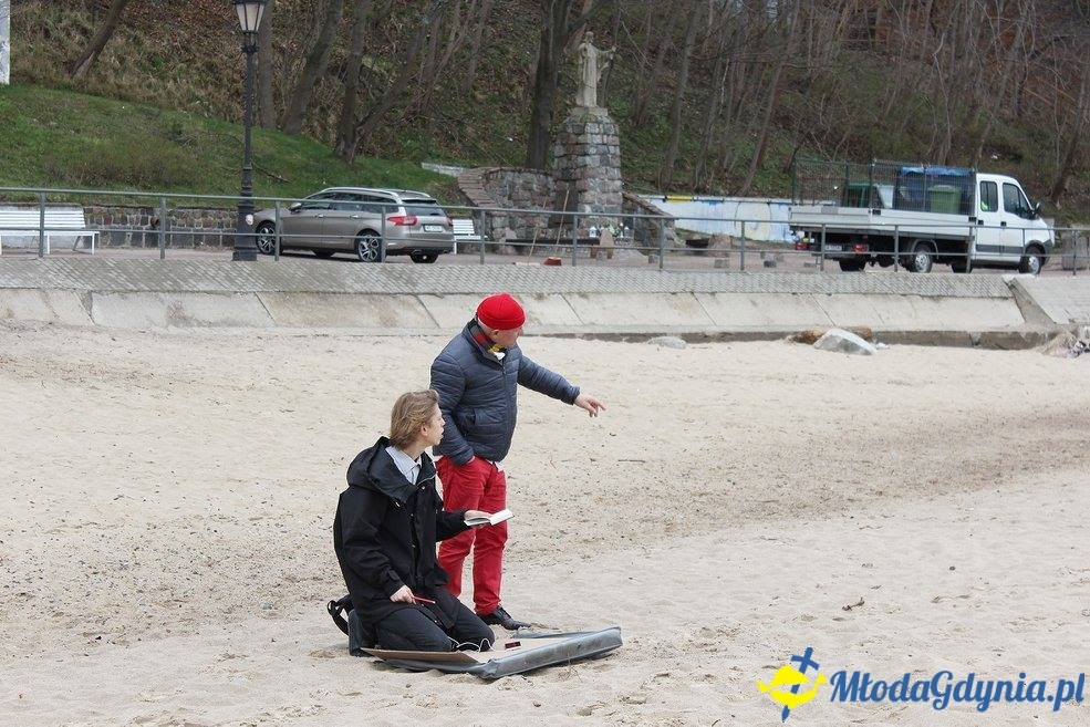 Plener z prof. Piotrem C. Kowalskim 6-7.04.17 - Malowanie morza z poziomu morza