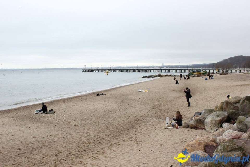 Plener z prof. Piotrem C. Kowalskim 6-7.04.17 - Malowanie morza z poziomu morza
