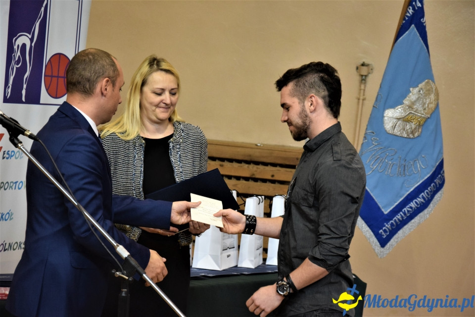 Zakończenie zajęć w klasach maturalnych - ZSSO Gdynia
