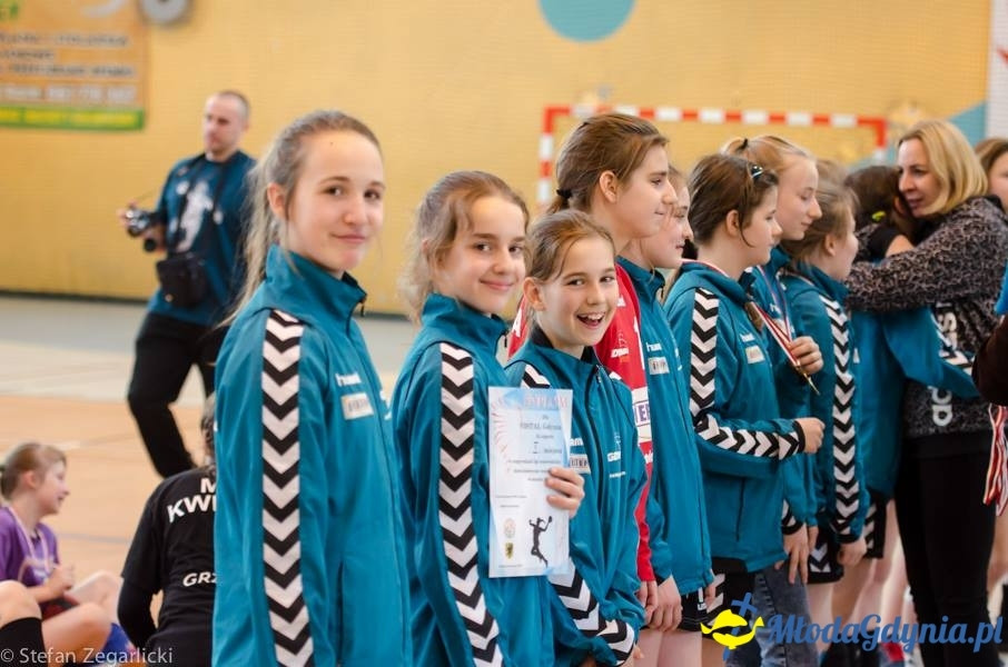 GTPR VISTAL GDYNIA 2004/2005 - ZŁOTE MEDALISTKI 2017
