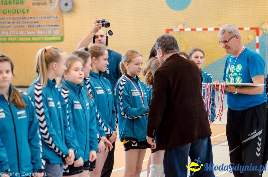 GTPR VISTAL GDYNIA 2004/2005 - ZŁOTE MEDALISTKI 2017