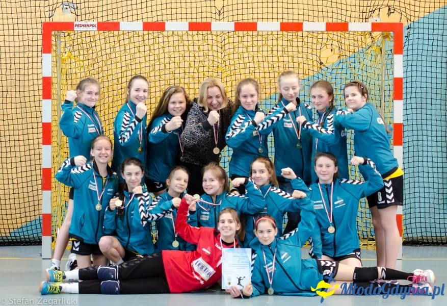 GTPR VISTAL GDYNIA 2004/2005 - ZŁOTE MEDALISTKI 2017