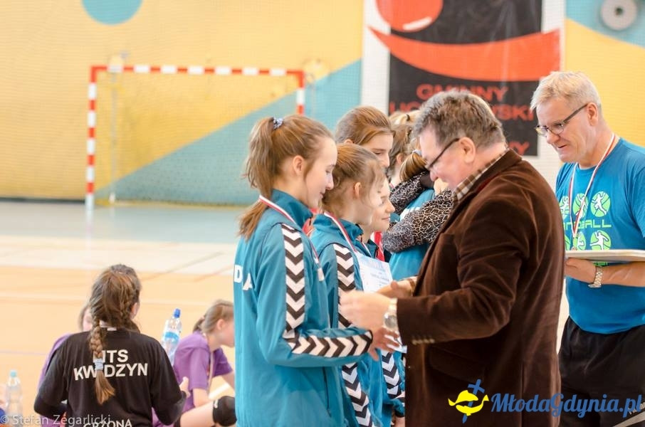 GTPR VISTAL GDYNIA 2004/2005 - ZŁOTE MEDALISTKI 2017